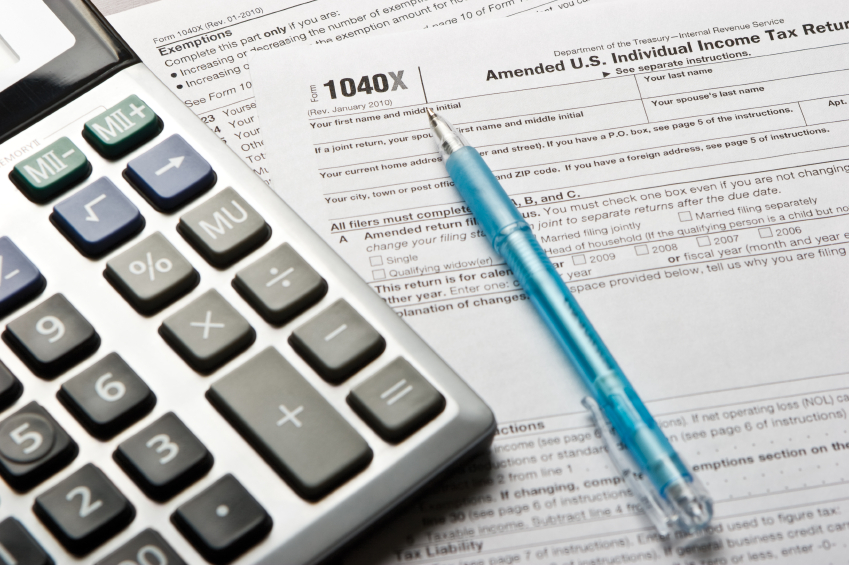 How do you use a 1099 tax estimator calculator?